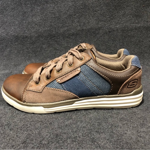 Skechers Diamondback Lo Boys Size 3 Relaxed Fit Memory Foam Sneaker Shoes - Picture 3 of 9